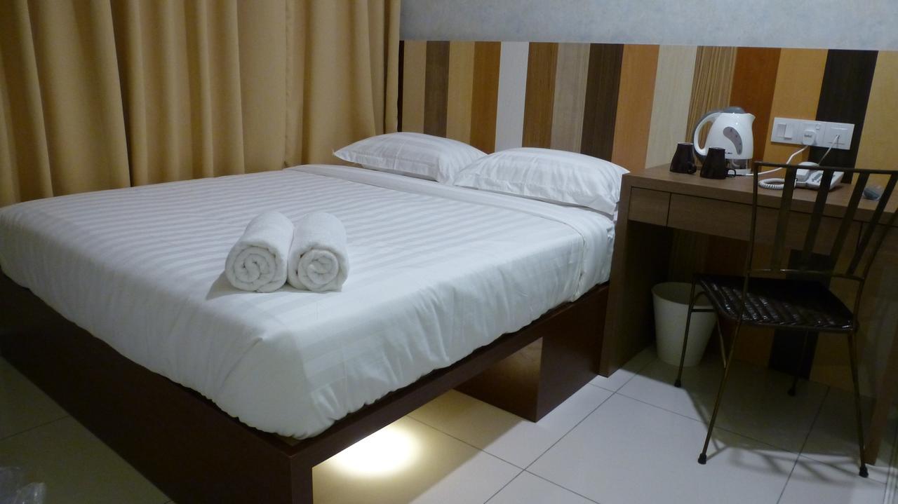 Uptown Subang Airport Hotel Shah Alam Exterior foto
