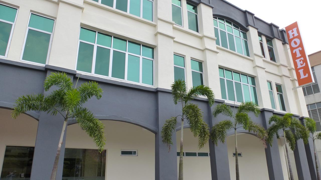 Uptown Subang Airport Hotel Shah Alam Exterior foto